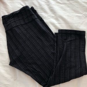 Lululemon wunder unders capris size 8.
